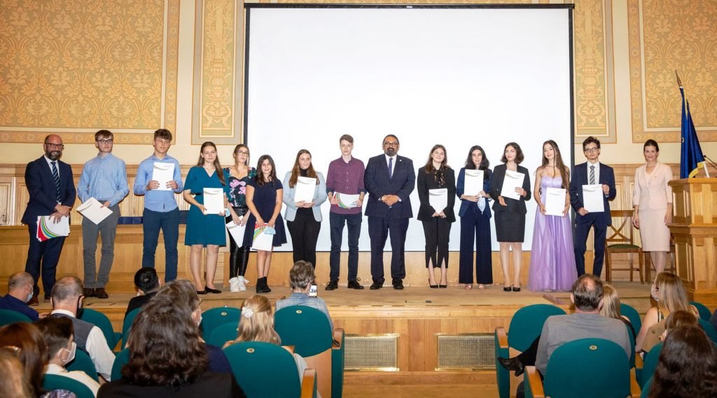 207340050 2005860099580252 3955040525766014066 n