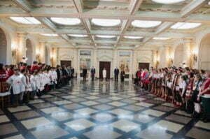 53139499 1249403475225922 7600457883158839296 o 300x199 1