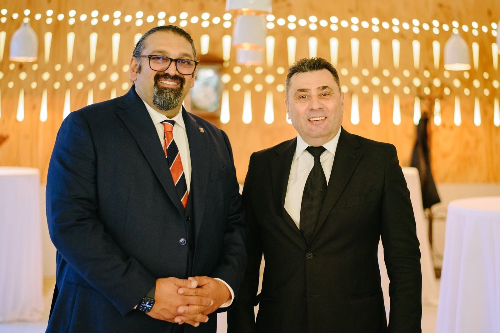 WF DONORS DINNER ALR121022001